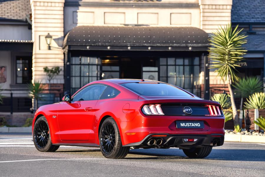  Ford Mustang GT Fastback 2019 года  (ZA) (фото 6 из 44)